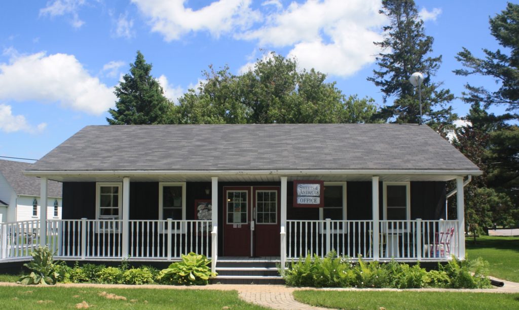 A photo of the Nipissing Museum and candy shop.