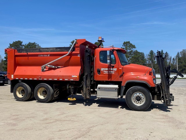 A Township of Nipissing public works truck.