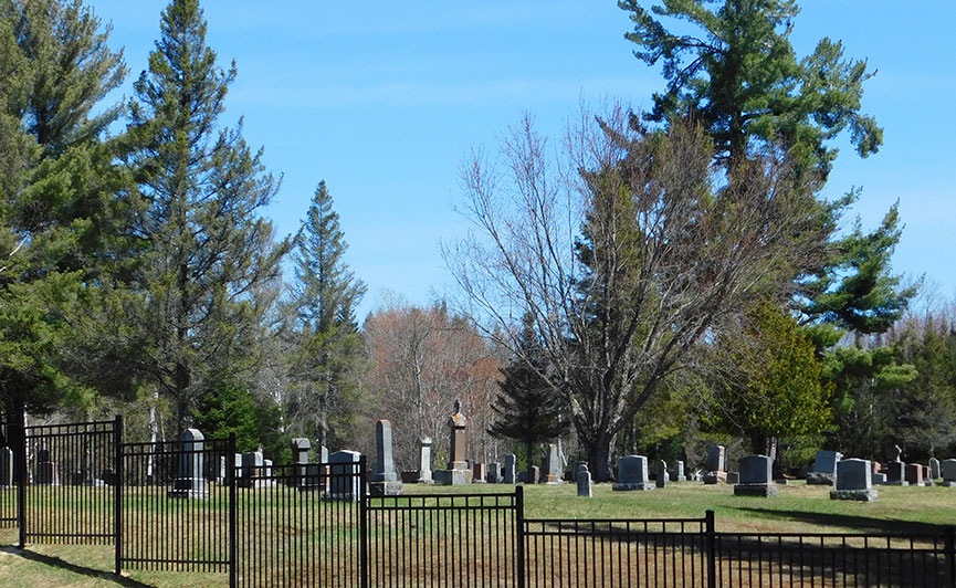 An image of a cemetery in Nipissing township
